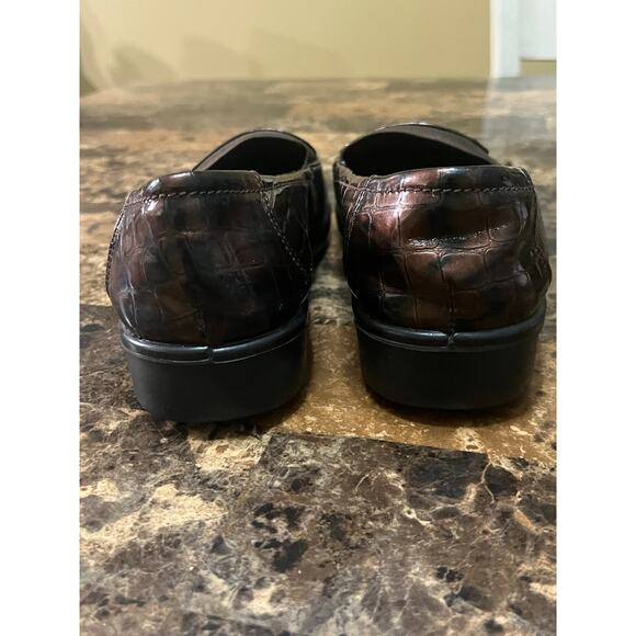 Easy Street Witney Crocodile Loafers - Picture 7 of 9